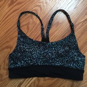 Lululemon sports bra